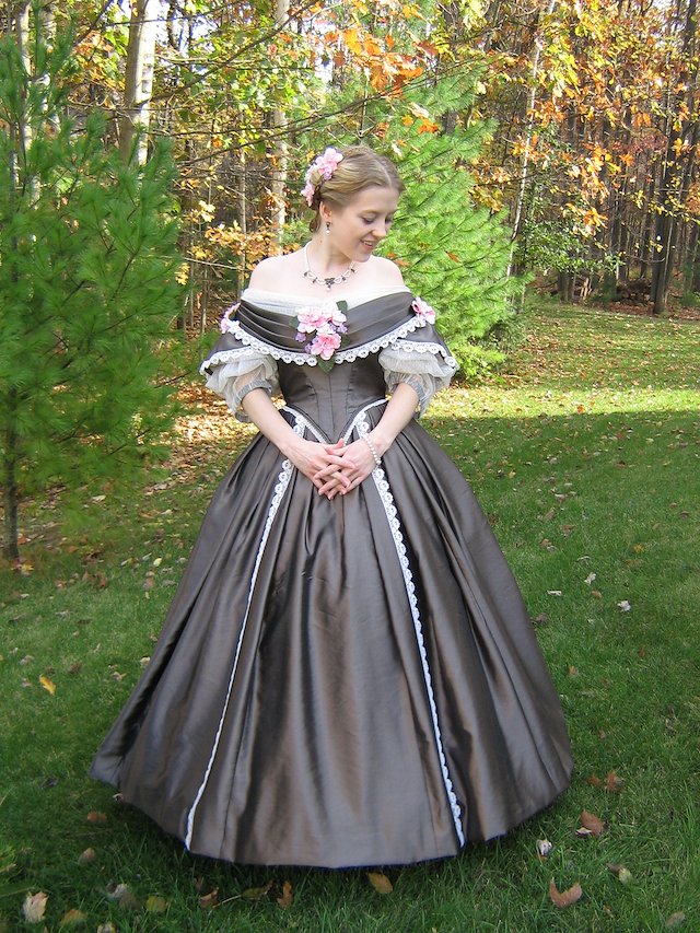 1860s best sale ball gown