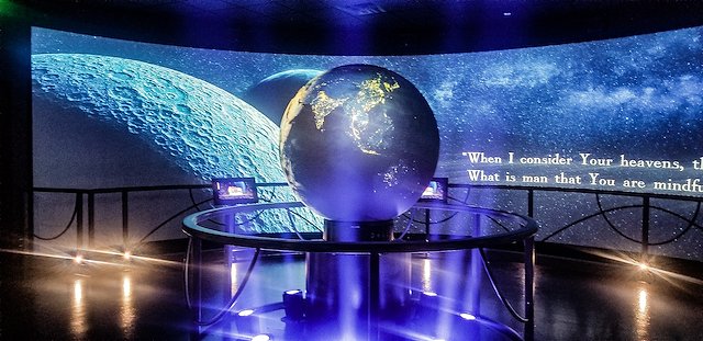 Hall of Origin: Wonders of the Universe exhibit - Cinetique Images Hall of Origin: Wonders of the Universe exhibit - Cinetique Images