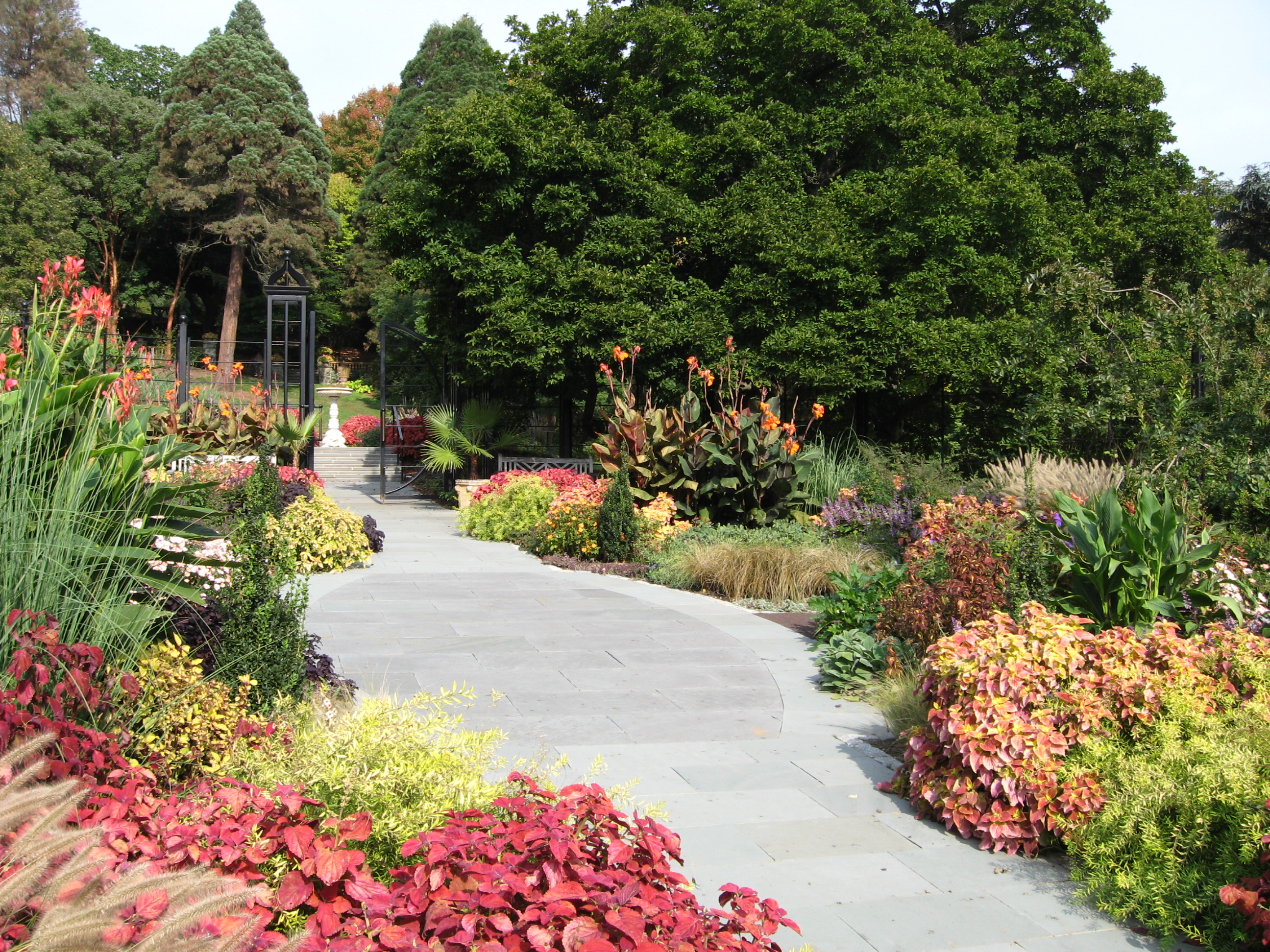 Pennock, Long Fountain & Maloney Gardens John Nystedt, RLA, LEED AP