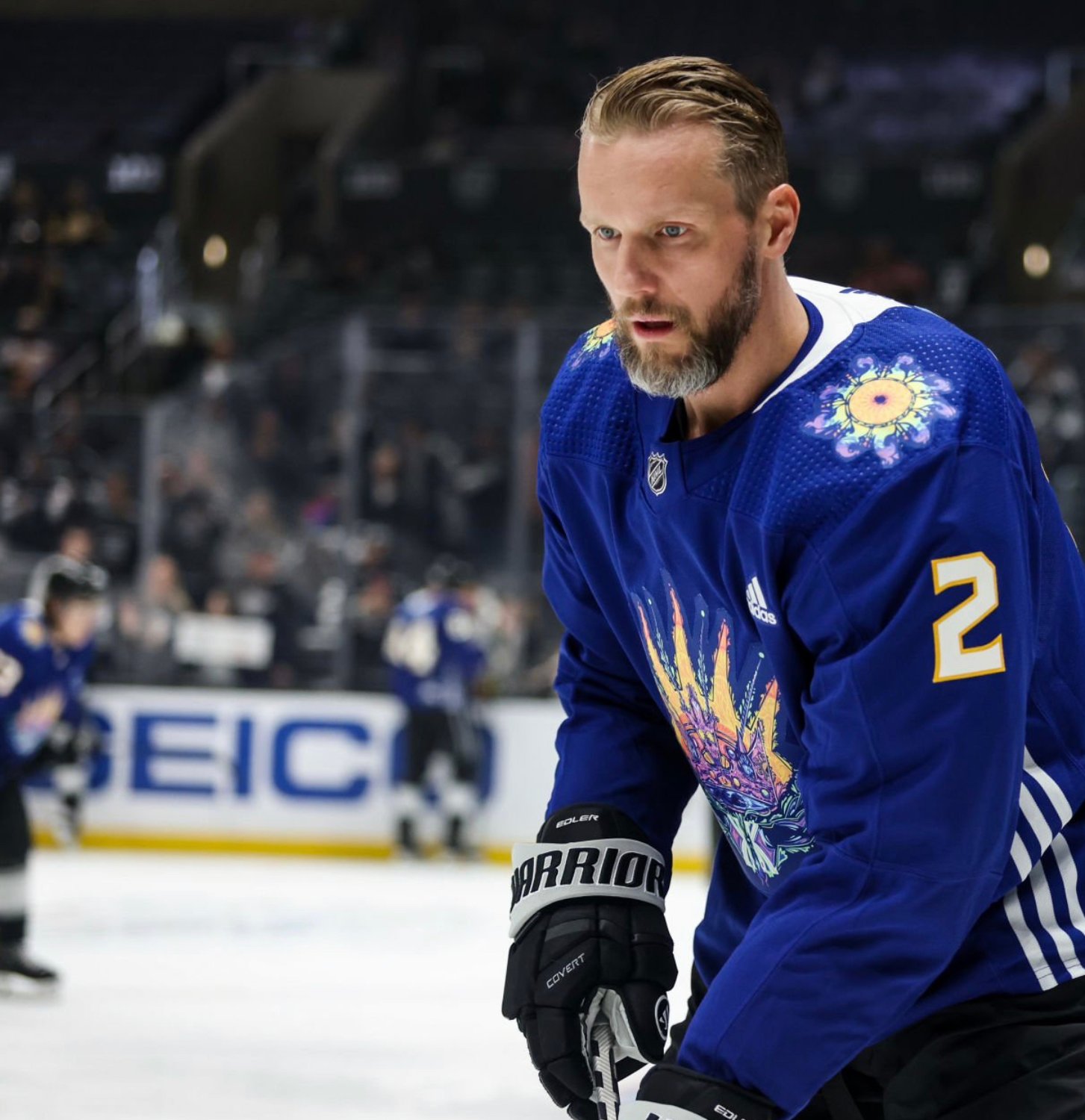 La kings store accelerator jersey