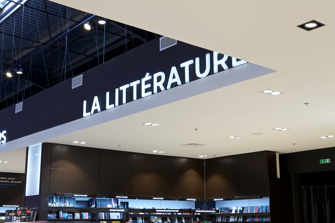 Espace Culturel Leclerc Saint Clair Du Rhone