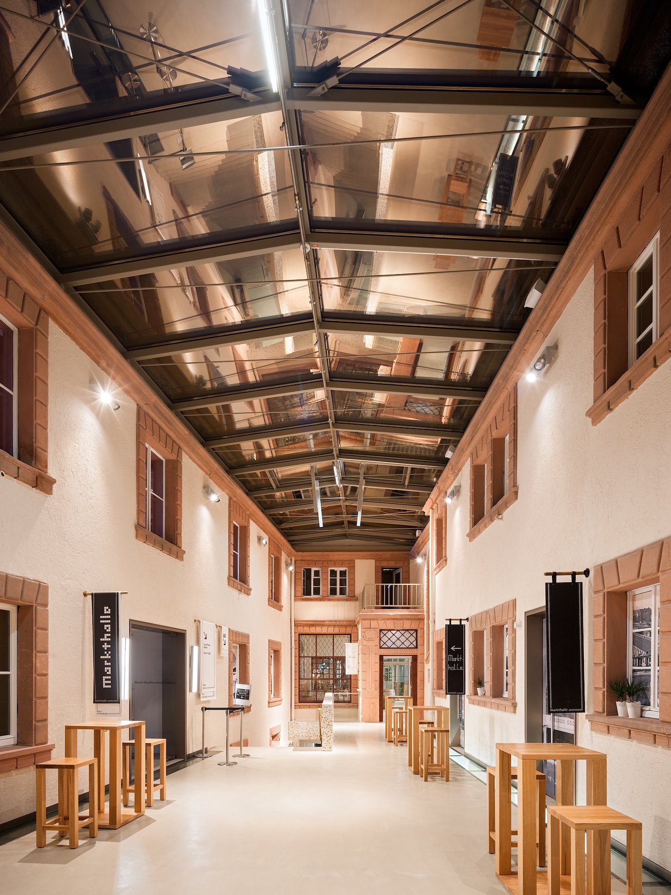 Altes Hallenbad Enddokumentation, Heidelberg - Adrian ...